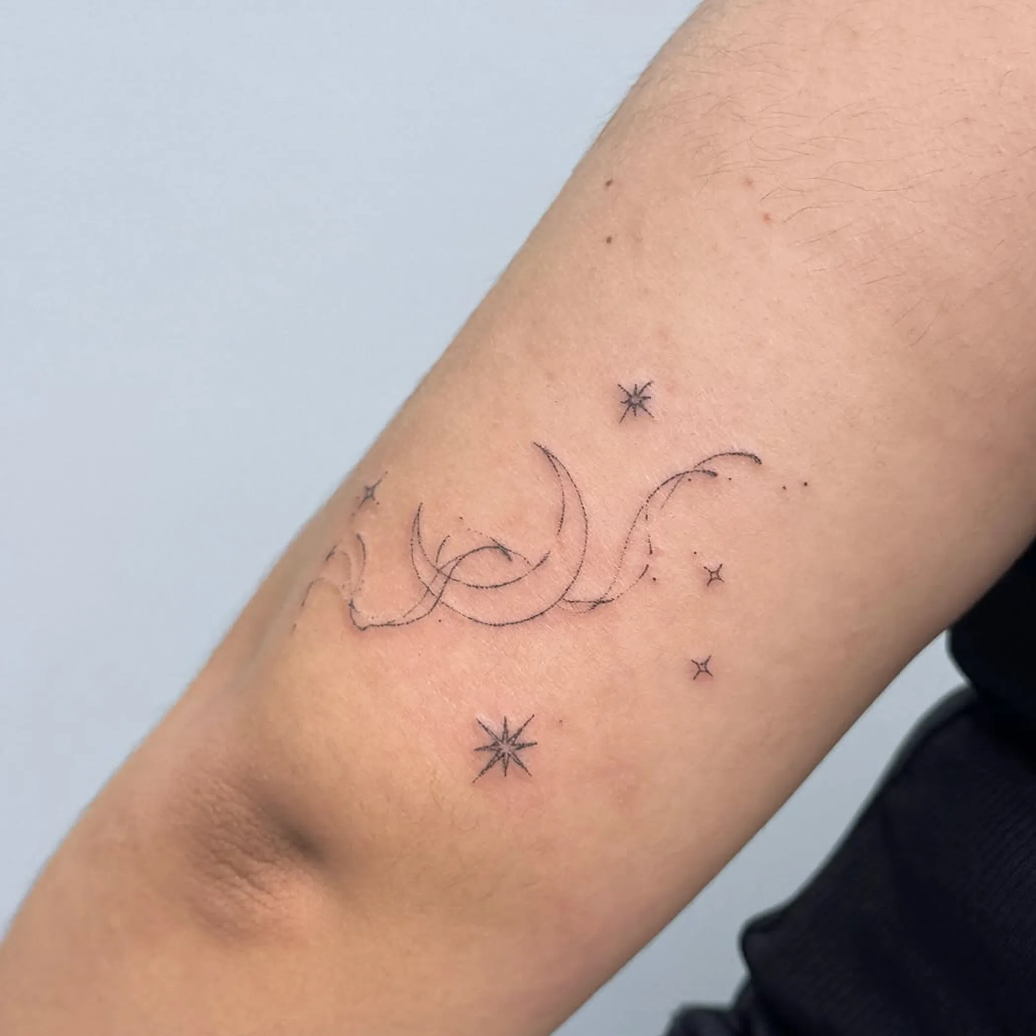 sharp, well-lit tattoo photograph